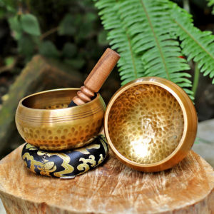 4 inch handmade hammered brass himalayan singing bowl